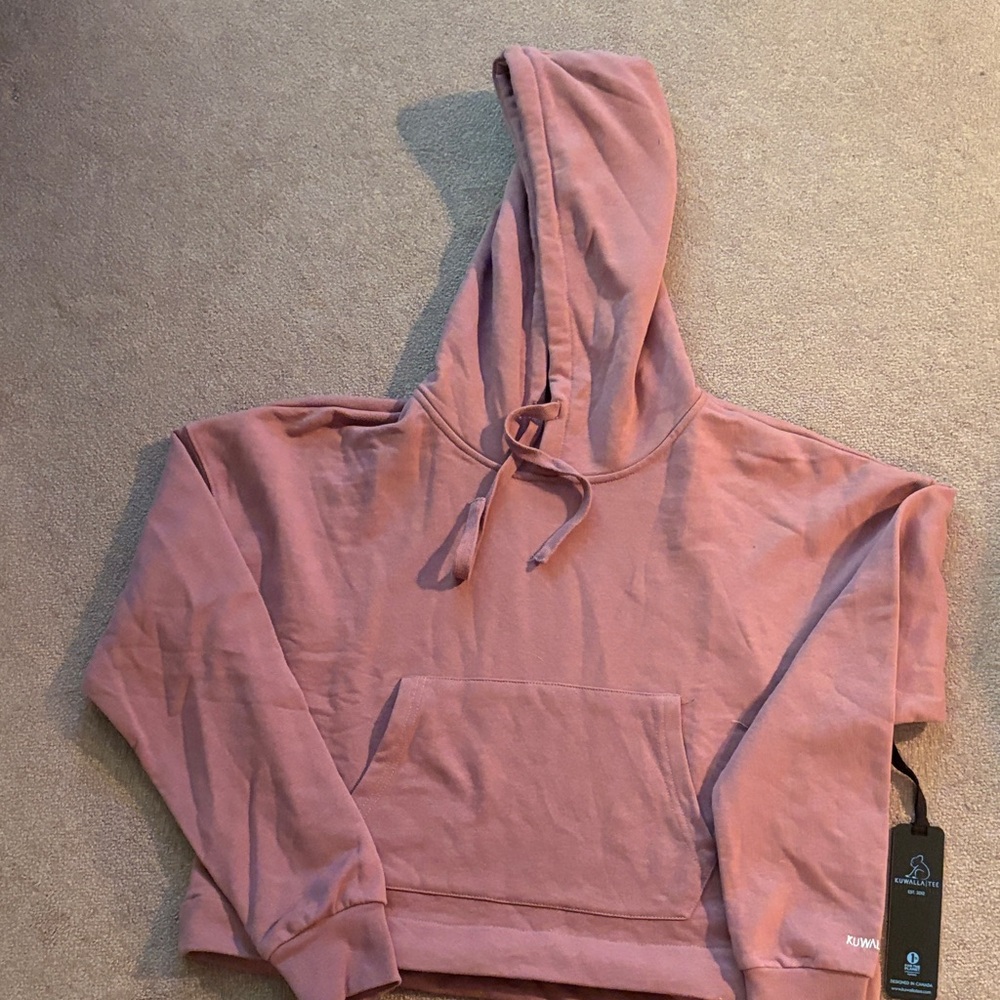 KUWALLA|TEE Women's Cropped Pink Hoodie